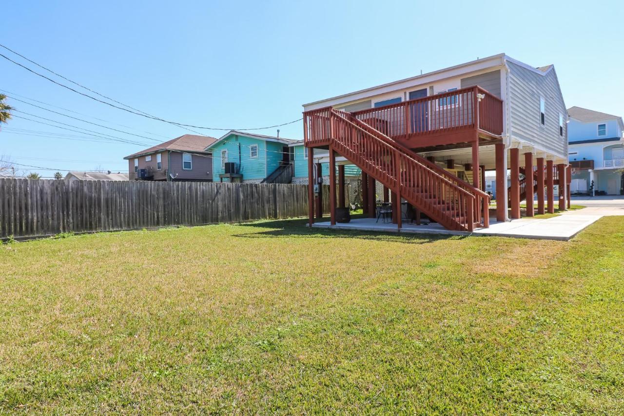 Perfect Location Spacious Yard Coffee Bar At This Lovely Beach Home 갤버스턴 외부 사진